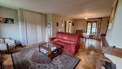 Delightful Detached House and Garden