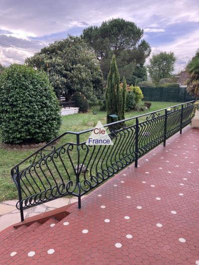 Detached House with Swimming Pool in Neat Garden