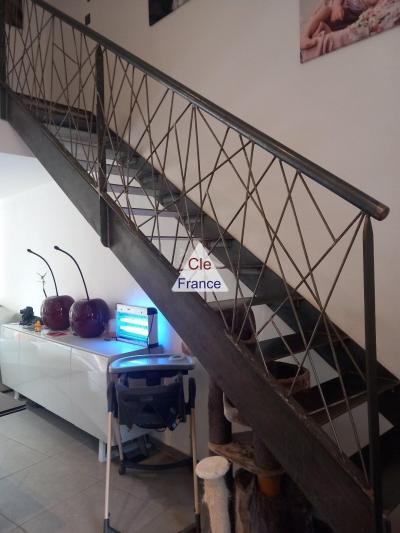 Maison De Village Entierement Renovee