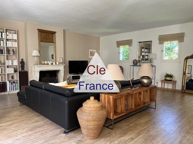 Angouleme Nord : Belle Maison De 220ma