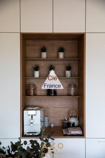 Set Club - Duplex - Terrasse - Box Ferme - Place Privative - Cave - 750 000 A