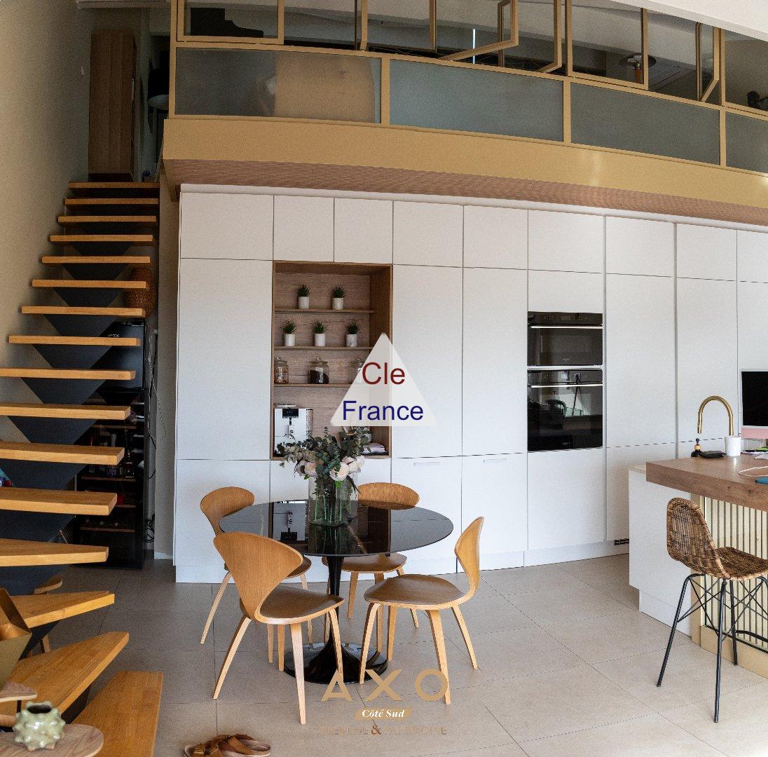 Set Club - Duplex - Terrasse - Box Ferme - Place Privative - Cave - 750 000 A