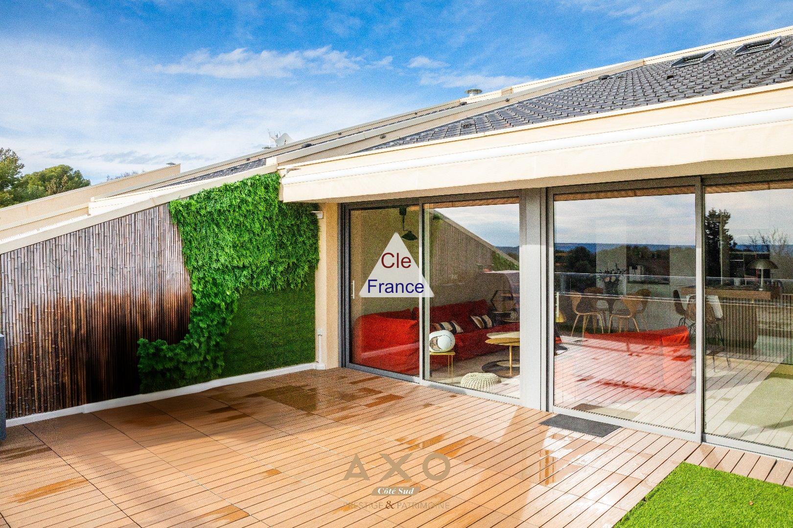 Set Club - Duplex - Terrasse - Box Ferme - Place Privative - Cave - 750 000 A