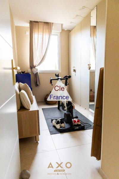 Set Club - Duplex - Terrasse - Box Ferme - Place Privative - Cave - 750 000 A