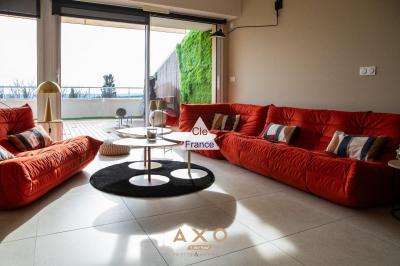 Set Club - Duplex - Terrasse - Box Ferme - Place Privative - Cave - 750 000 A