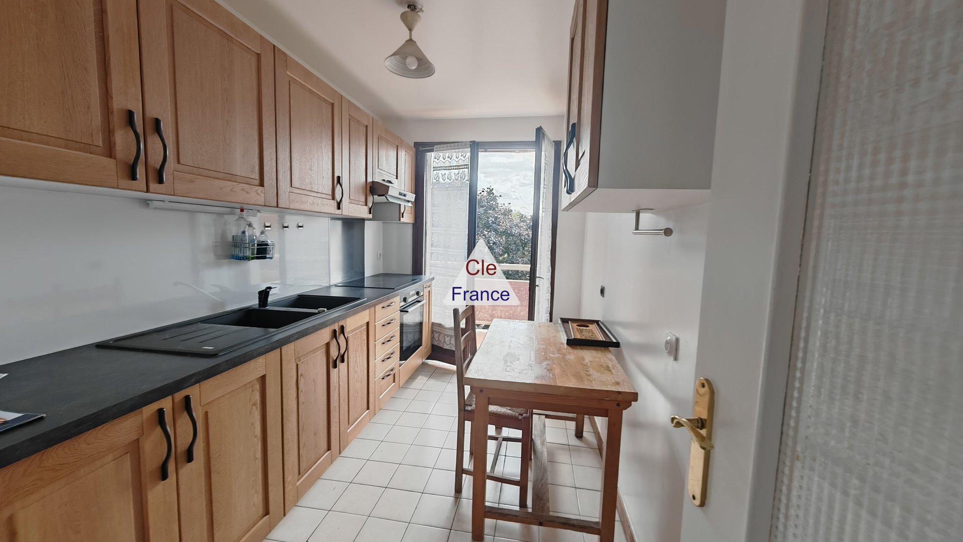 Apartment with Balcony Just East of Paris