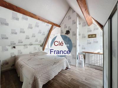 Beautiful House with Heated Pool and Lovely Garden