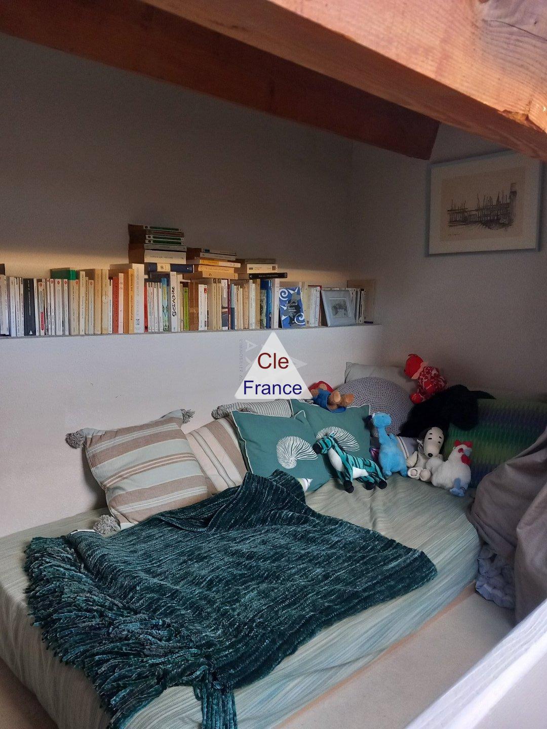 Beautiful Duplex Apartment with Sea View