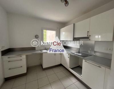Appartement De 91m2 - Residence Au Calme Avec Piscine - La Baume Loubiere