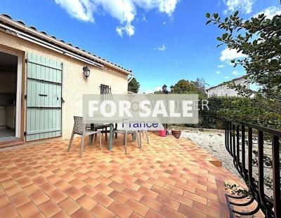 Detached Villa With Garden