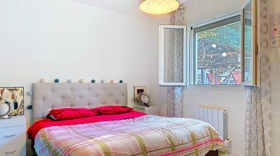 Detached Villa with Swimming Pool