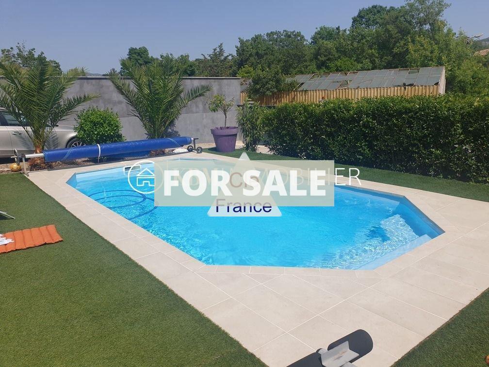 Superbe Villa Moderne T5 De 132m2 Avec Bel Exterieur Et Piscine - Secteur Les Roubauds