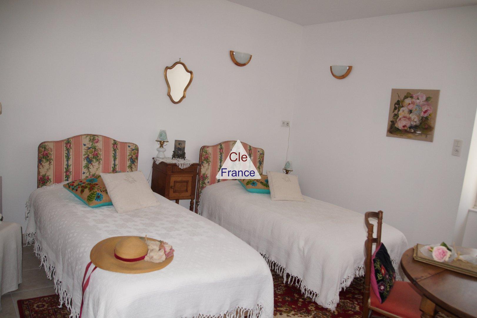 Beautiful Detached House in the Lovely Garden