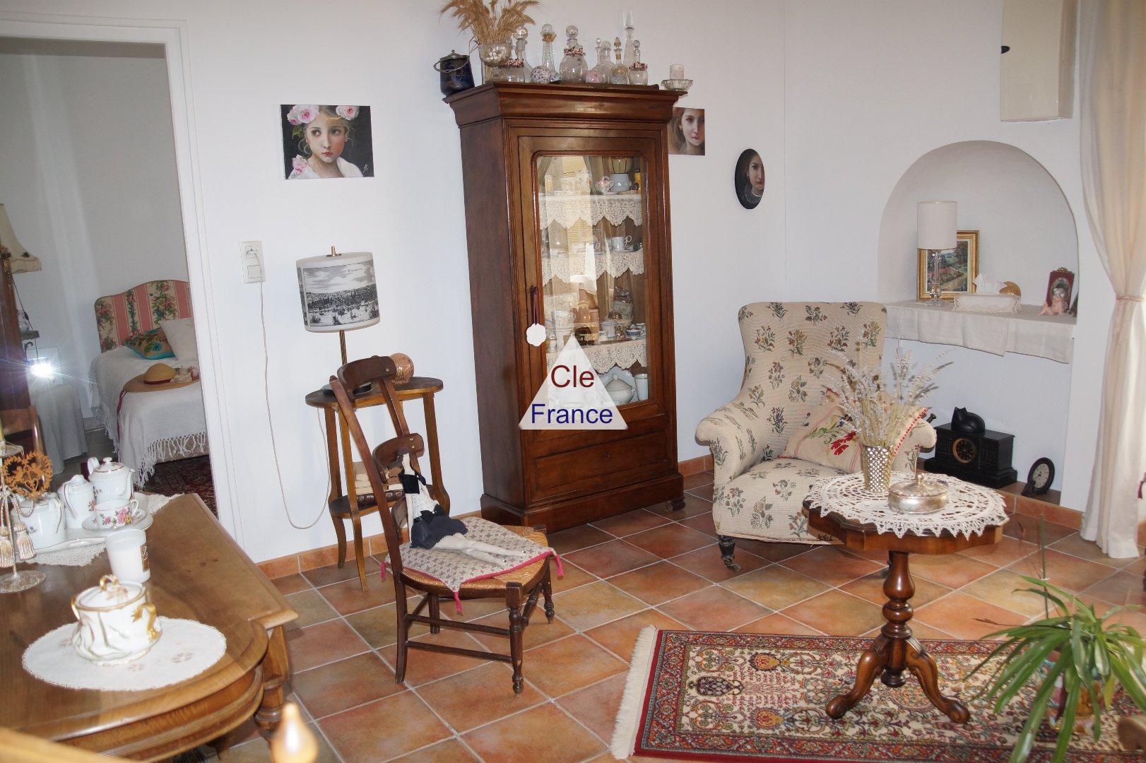 Beautiful Detached House in the Lovely Garden