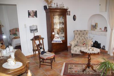 Beautiful Detached House in the Lovely Garden