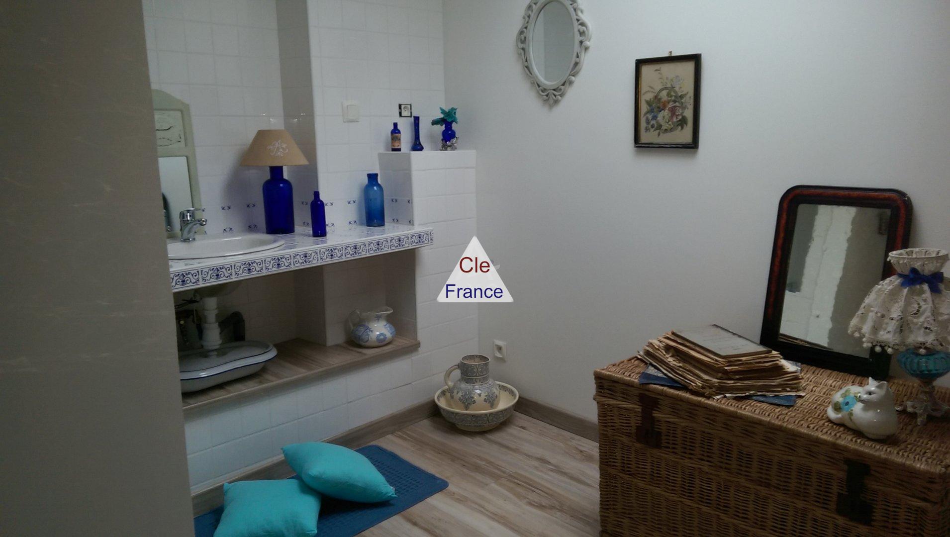 Beautiful Detached House in the Lovely Garden