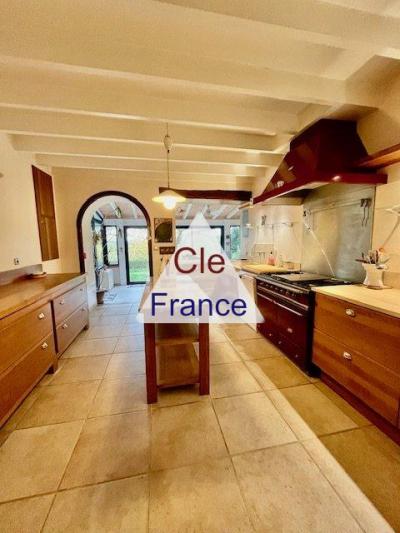 Large Farm House with Swimming Pool