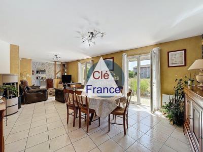 Detached Country House with Outbuilding