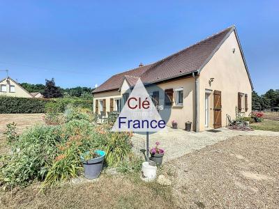 Detached Country House with Outbuilding