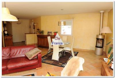 Detached Hose Fully Renovated and Ready to Move Into