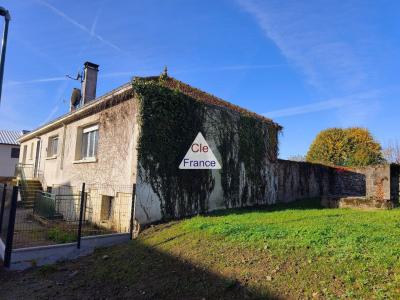 Detached House with Garden