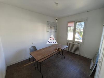 Detached House with Garden