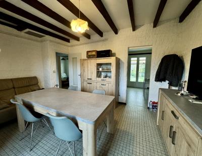 Detached House with Garden in Nice Location