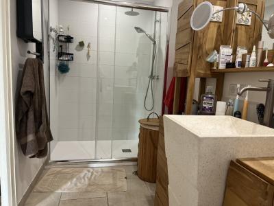 Lovely Villa with Pool in Parkland Gardens