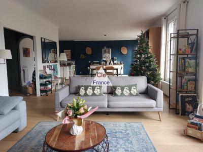 Splendid Apartment in Top Quality Fittings