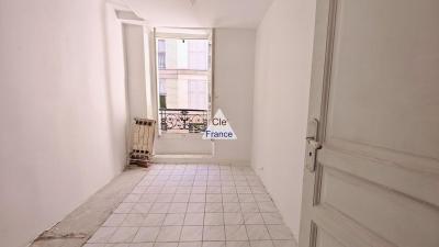 Paris Apartment For Sale in 18th Arrondissement
