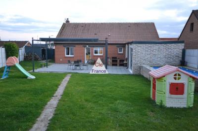 Detached House with Garden, Lovely Family Home