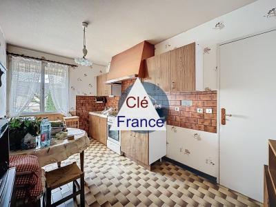 Lovely Detached House with Garden