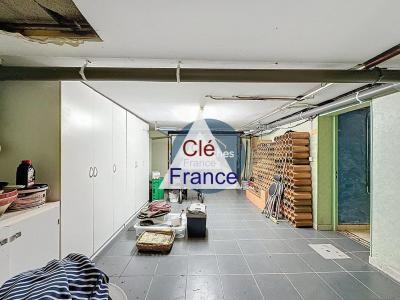 Detached Country House with Outbuilding