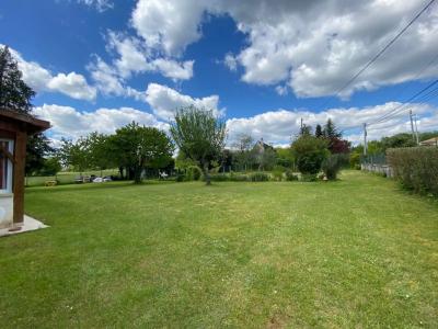 Detached Country House with Landscaped Garden