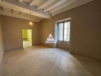 Town House with Outbuilding an Huge Potential