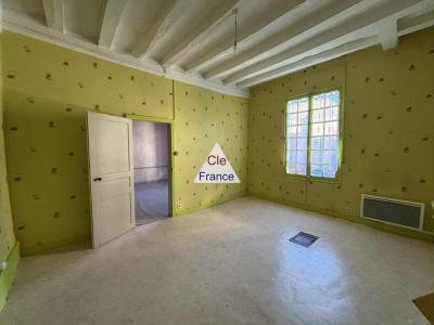 Town House with Outbuilding an Huge Potential