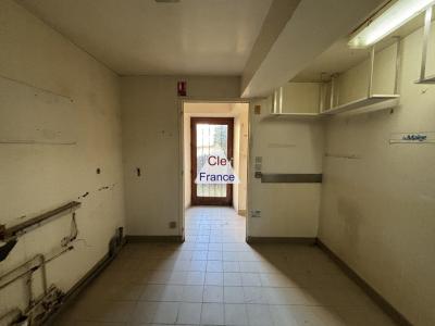 Town House with Outbuilding an Huge Potential