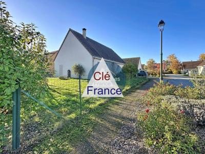 Detached House with Landscaped Garden