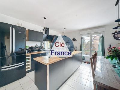 Detached House with Landscaped Garden