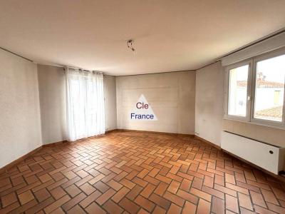 Traditional House with Garden