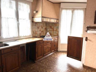 Traditional House with Garden