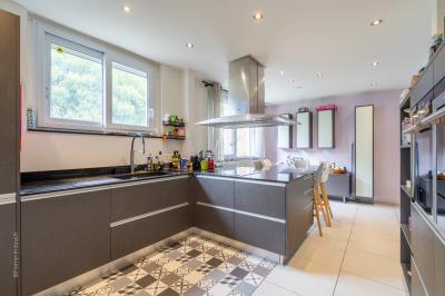 Beautiful House just North-East of Paris