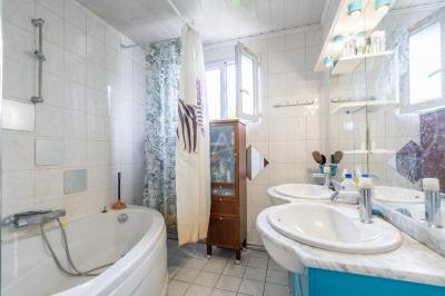 Beautiful House just North-East of Paris