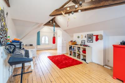 Beautiful House just North-East of Paris