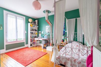 Beautiful House just North-East of Paris