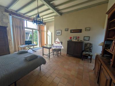 Manor House Style Property with Garden