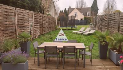 Detached House with Garden, Lovely Family Home