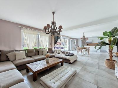 Recently Built Detached House with Garden