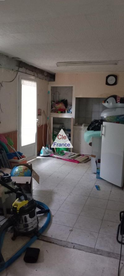 Detached House with Garden