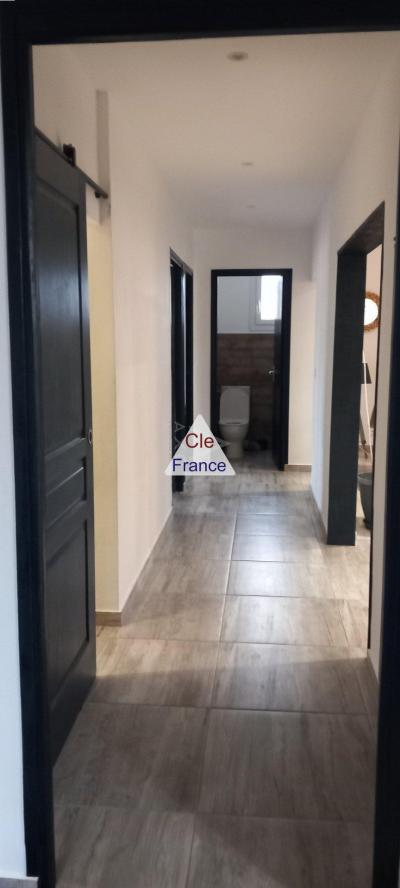 Detached House with Garden